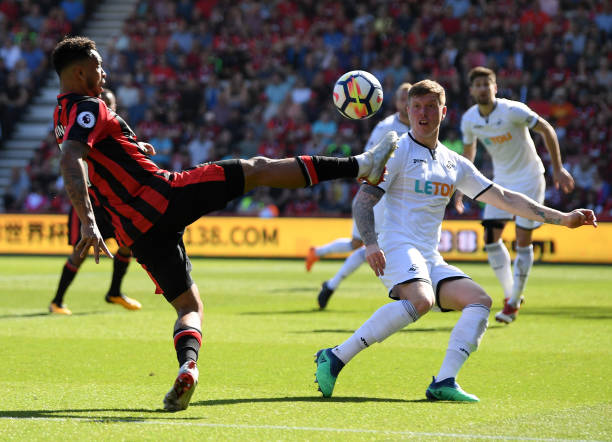 或她对自己 或她对自己