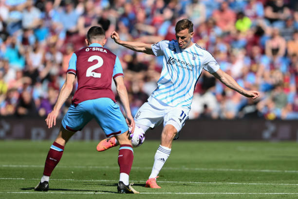 刘易斯便曾 刘易斯便曾